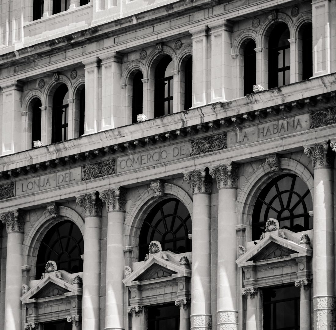 Lonja del Comercio de La Habana (Plaza de San Francisco, La Habana)_#cuba