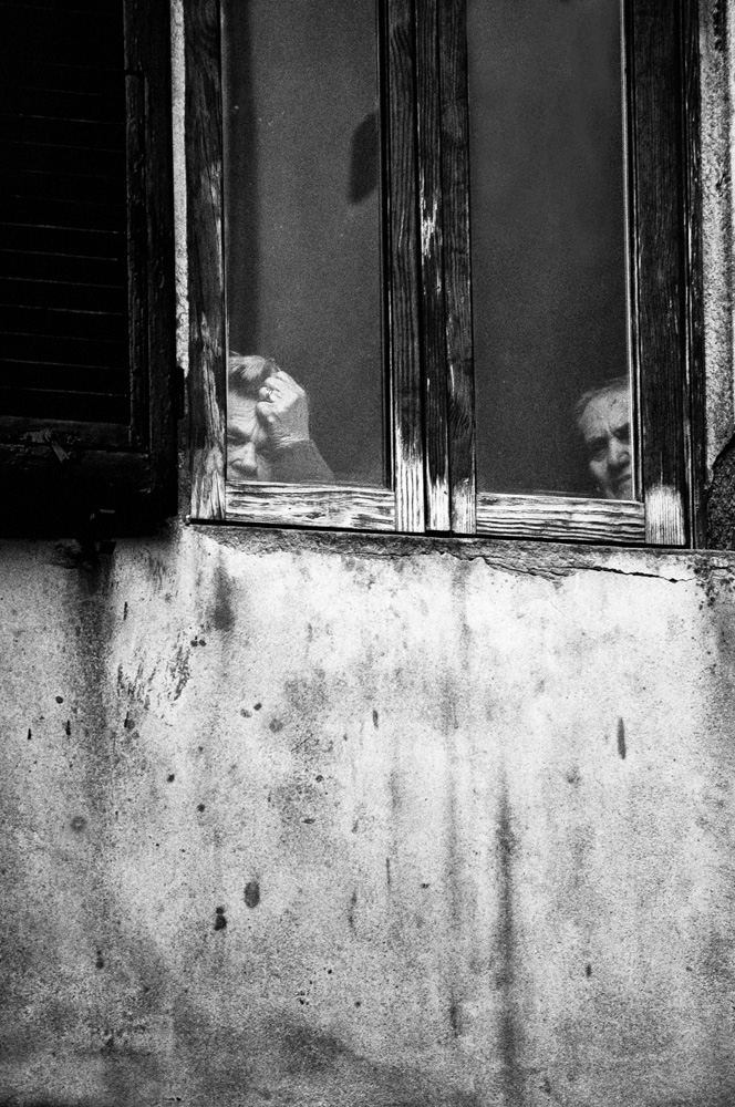 "Look out my window... and see it's gone wrong" di Francesco Marino