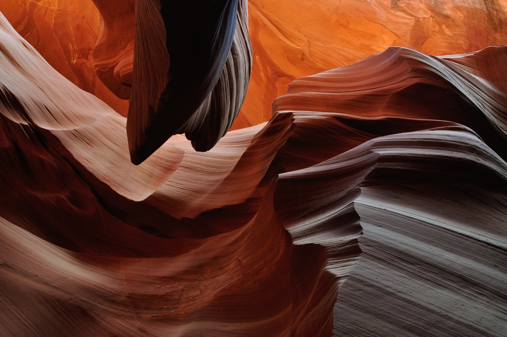 Looking up in the Lower Antelope Canyon