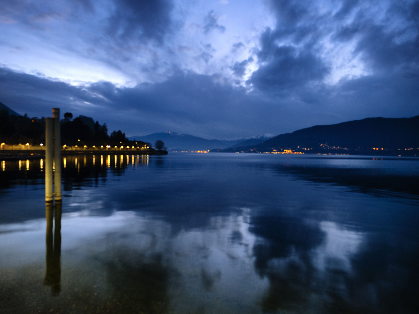 L'ora blu da Porto Valtravaglia