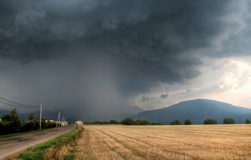 l'orage éclate!