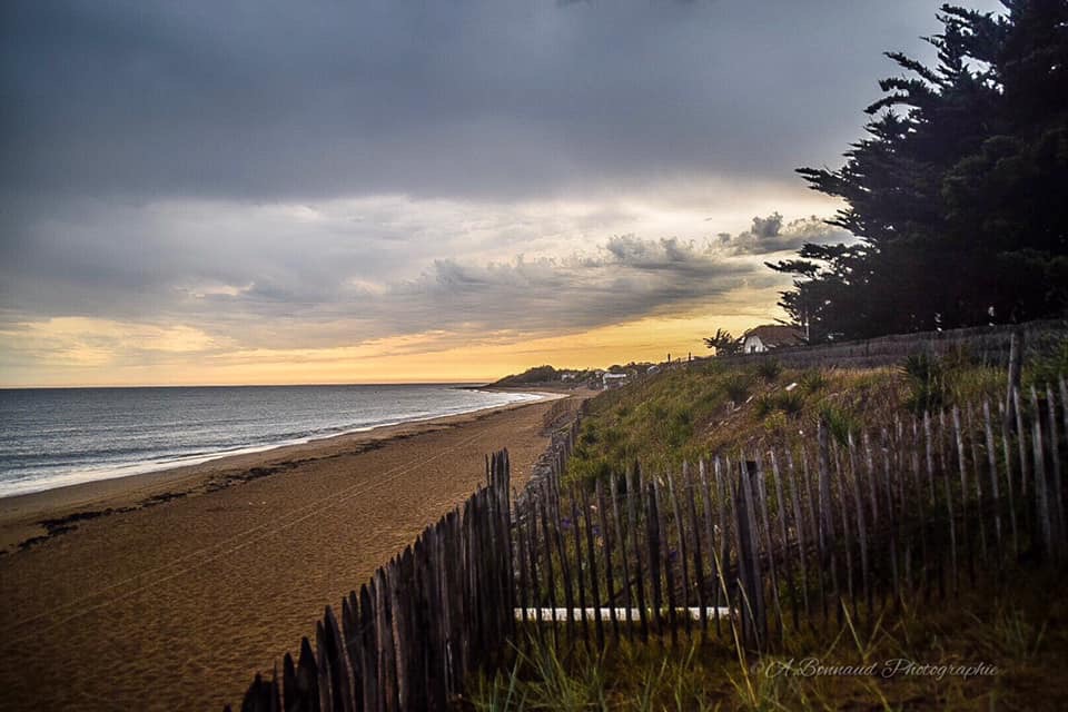 L’orage tombe sur la Tranche Sur Mer 