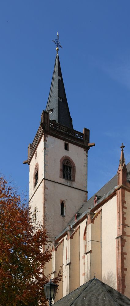 Lorch am Rhein, Kirche (II)