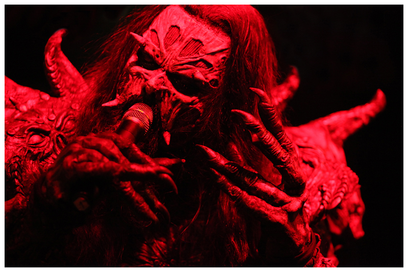 Lordi in rot