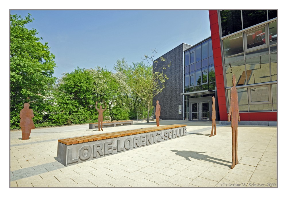 Lore-Lorentz-Schule XII