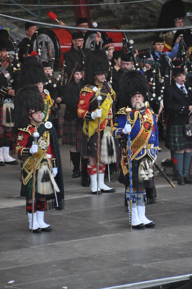 Loreley Tattoo 2012 - Dumms and Pipes