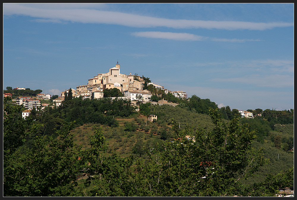 Loreto Abrutino(2)