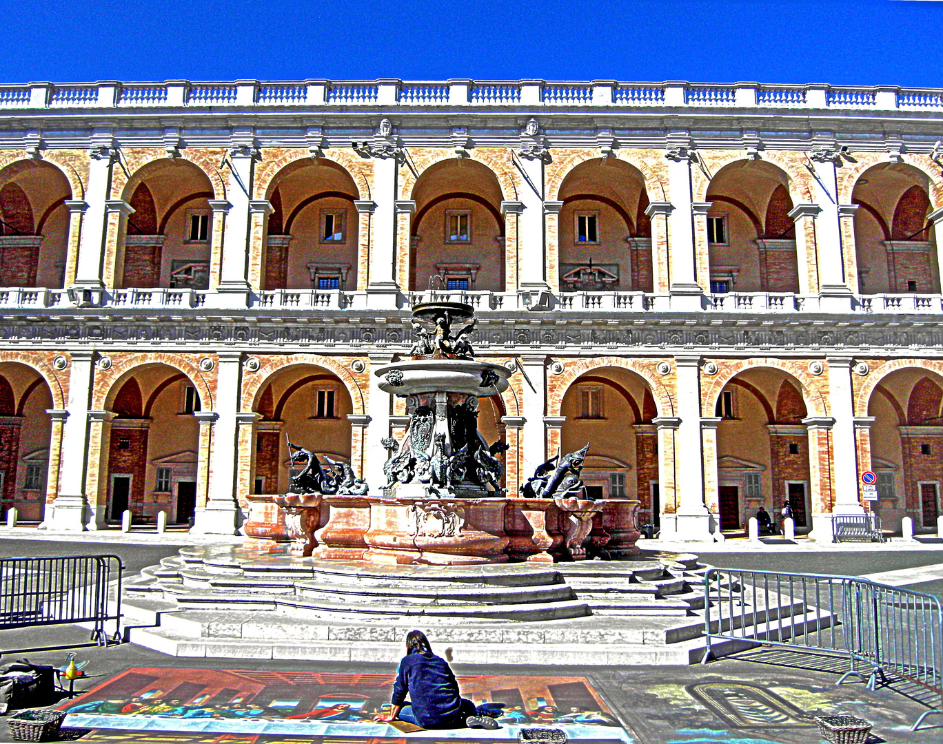 Loreto ed il madonnaro: sacro e profano.....