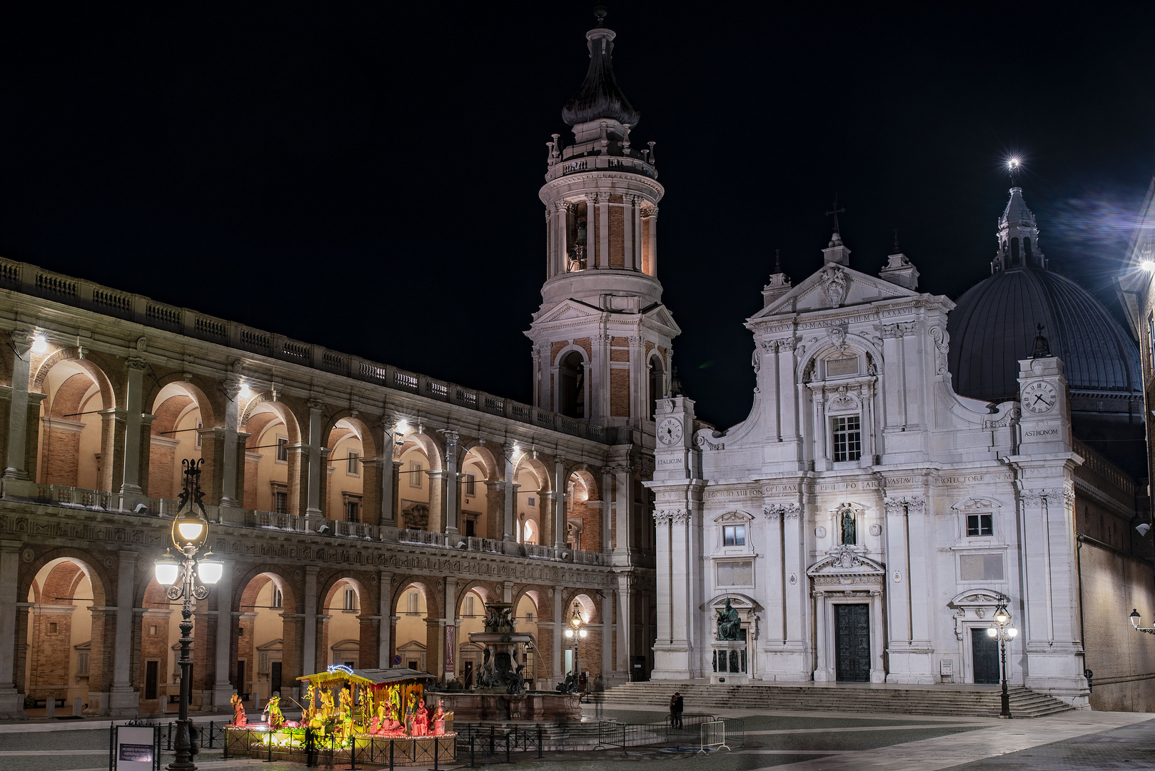 Loreto (Marche), Basilica della Santa Casa by night