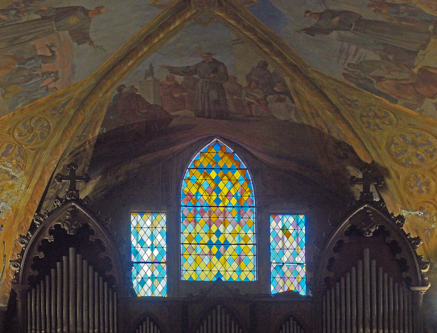 L’orgue et les vitraux ouest - Eglise Notre-Dame de l’Assomption