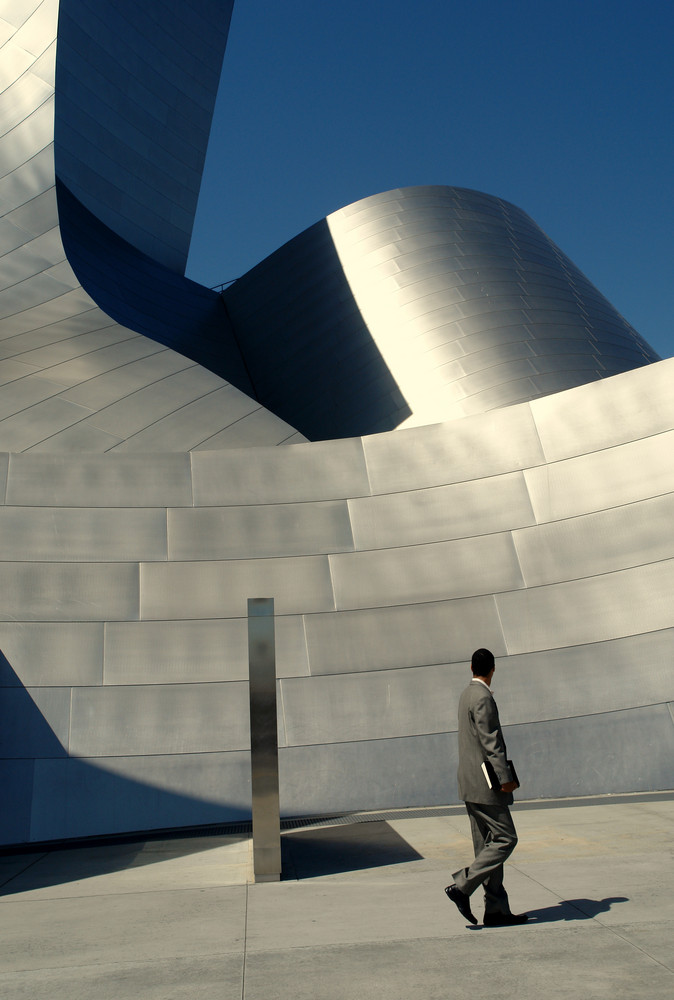 Los Angeles : Walt Disney Concert - Hall....2