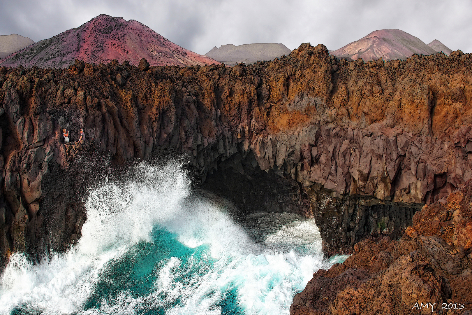 LOS HERVIDEROS. (LANZAROTE). Dedicada a la memoria de ELENA RODRIGUEZ TORRES.