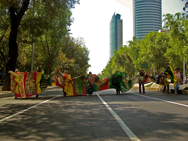 LOS HIJOS DEL MAÍZ