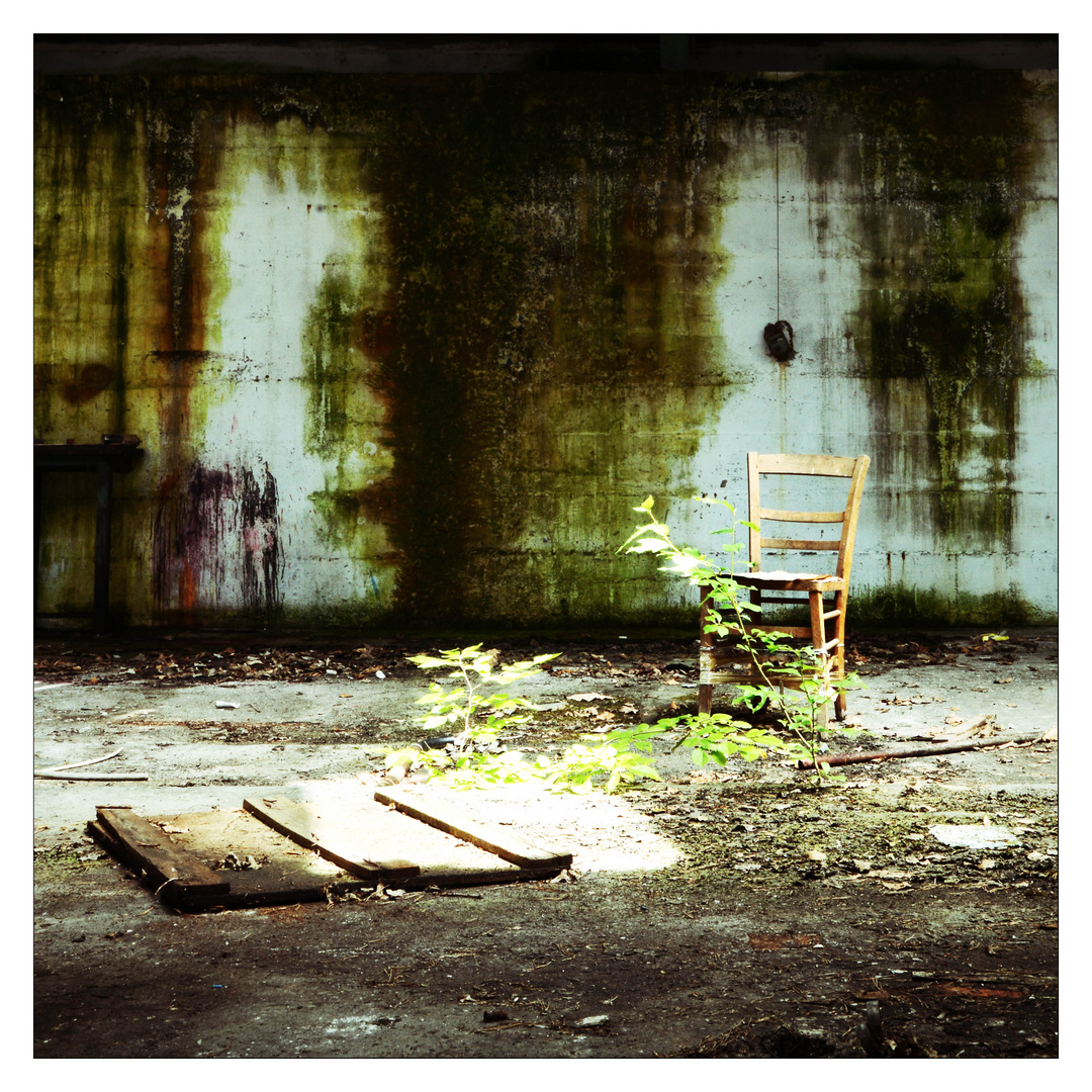 LOST CHAIR