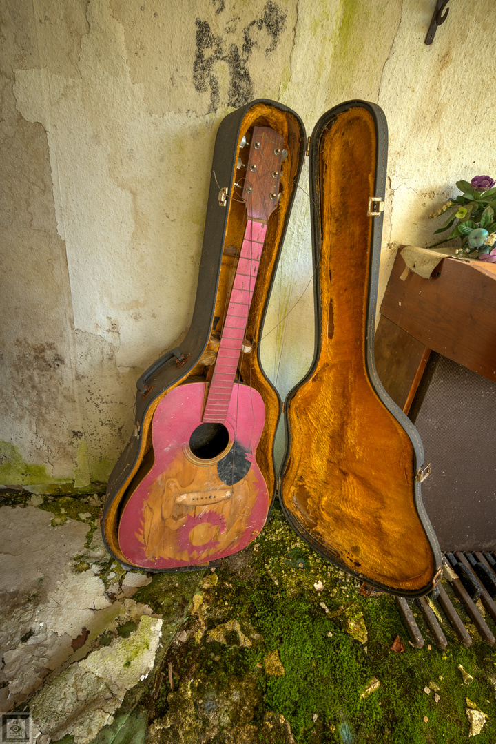 lost guitar