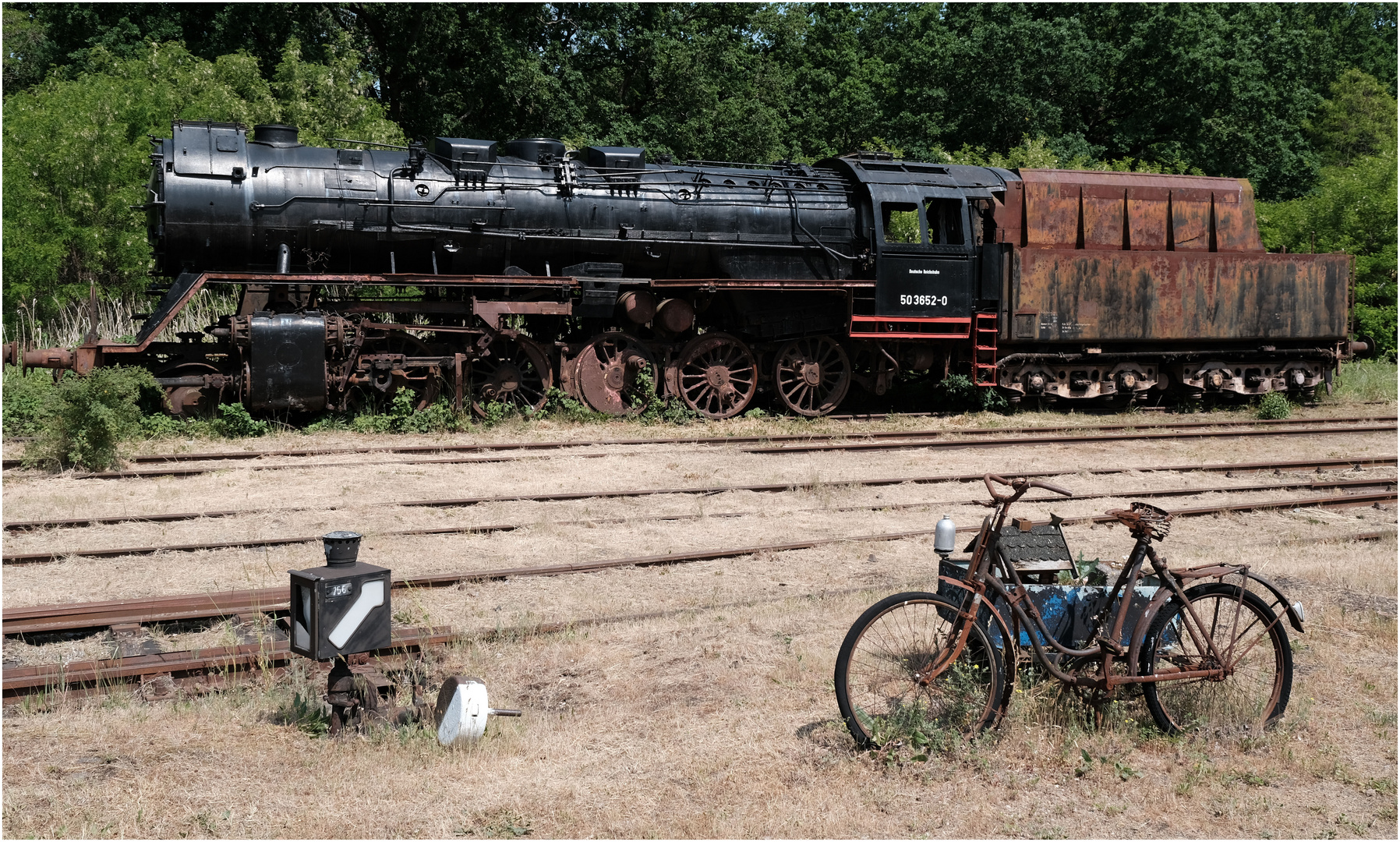 Lost place auf Schienen