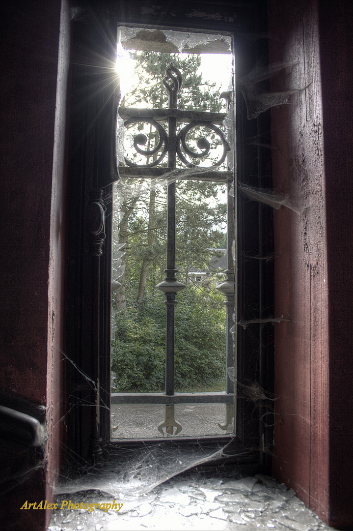 Lost Place Chateau rouge