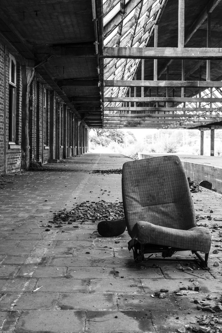 Lost Places - Bahnhof in Belgien