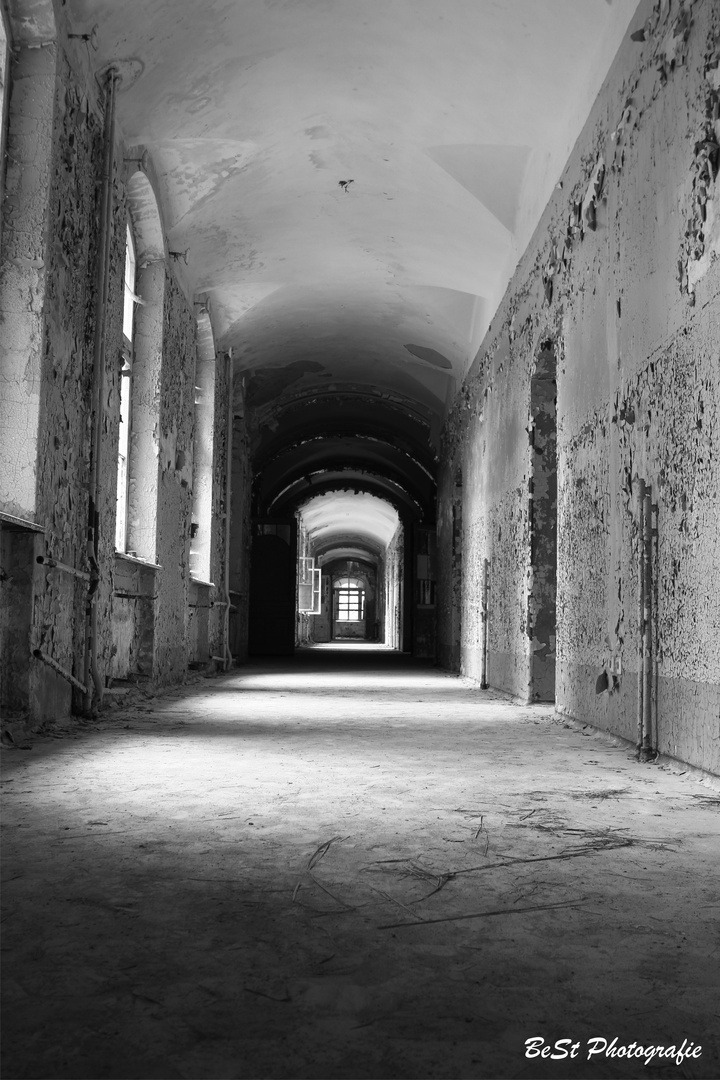 Lostplaces Frauen Klinikum Beelitz