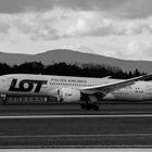 LOT Polish Airlines - Boeing 787-8