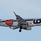 LOT - Polish Airlines / Polskie Linie Lotnicze mit Christmas Charity - Sticker