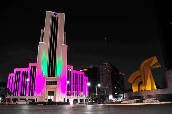 Loteria Nacional y Torre del Caballito, Reforma Mexico DF