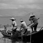 lotos-tang fischer, inle see, burma 2011