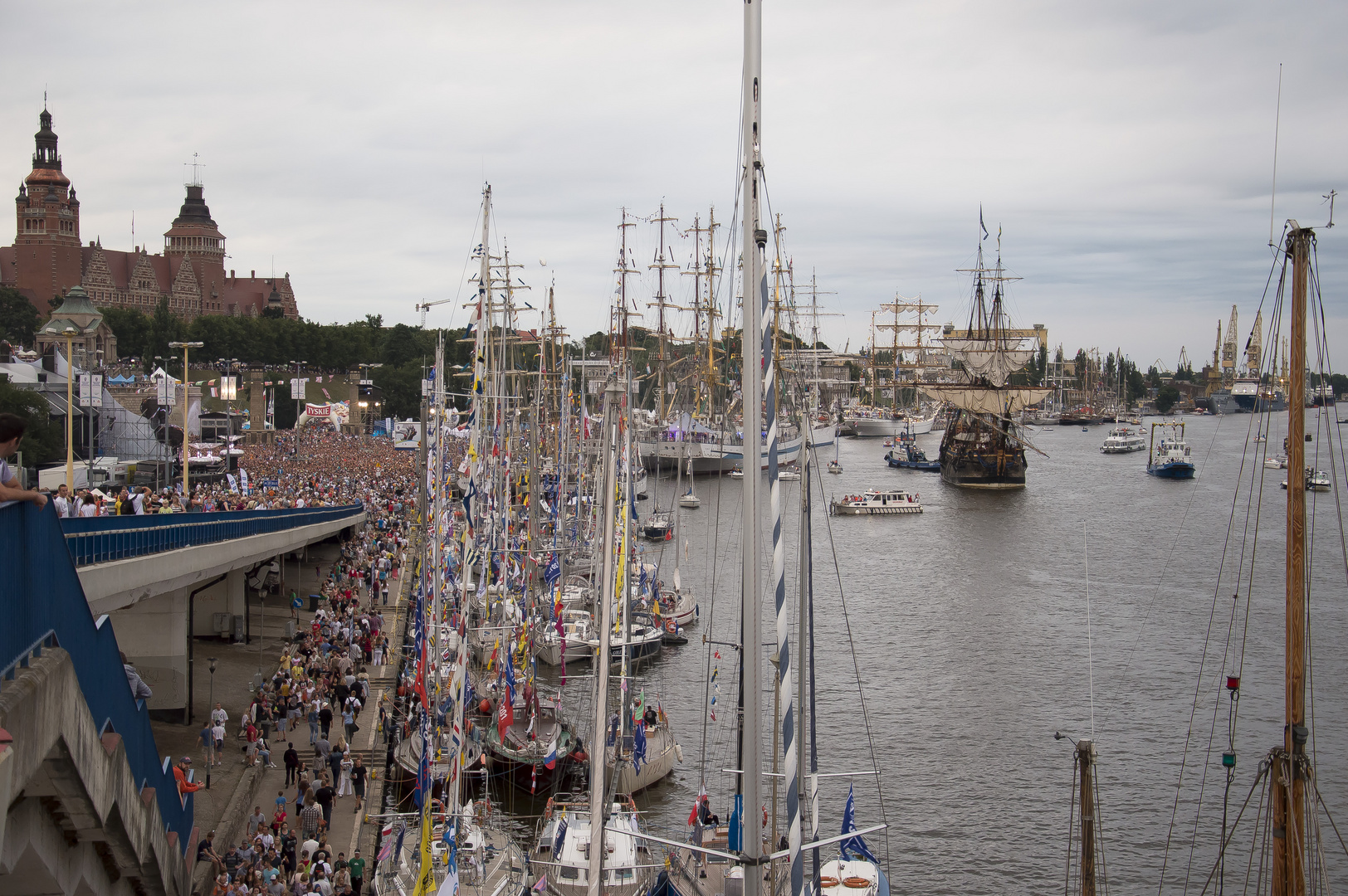 Lots of traffic and crowds at the port