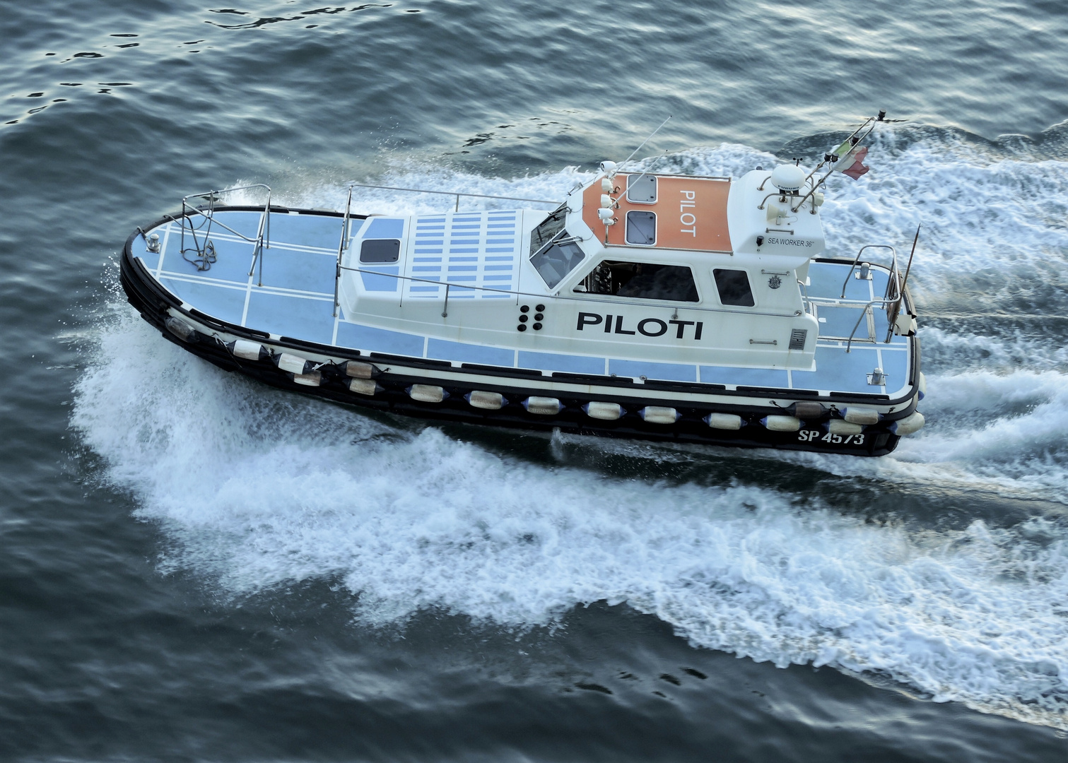 Lotsenboot vor La Spezia / Italien