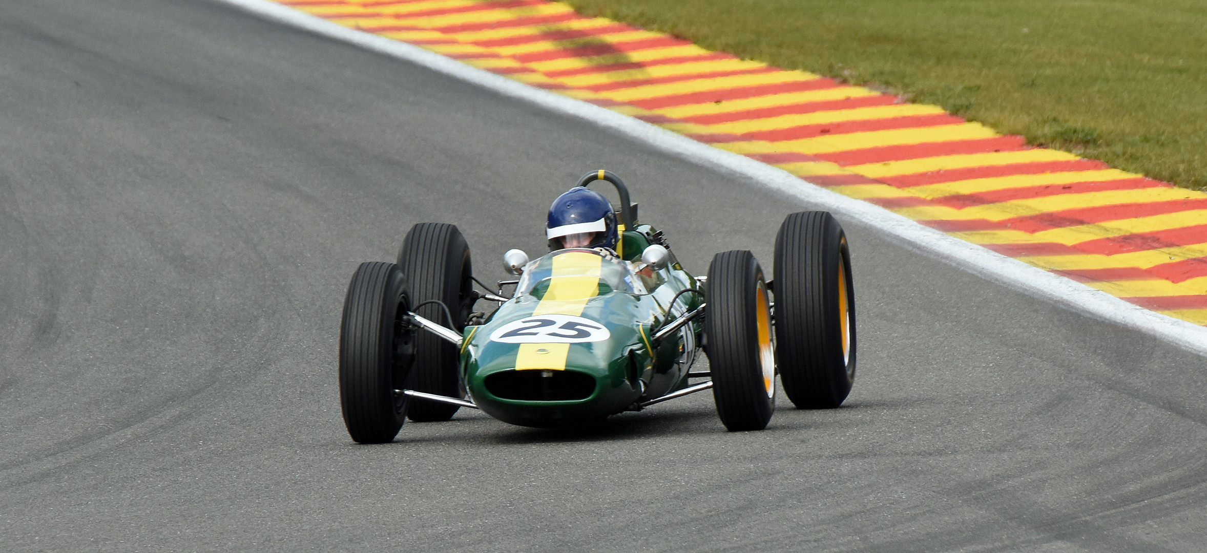 Lotus 25 R4