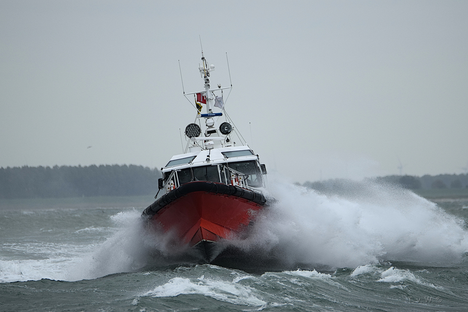 Lotzenboot im Sturm II