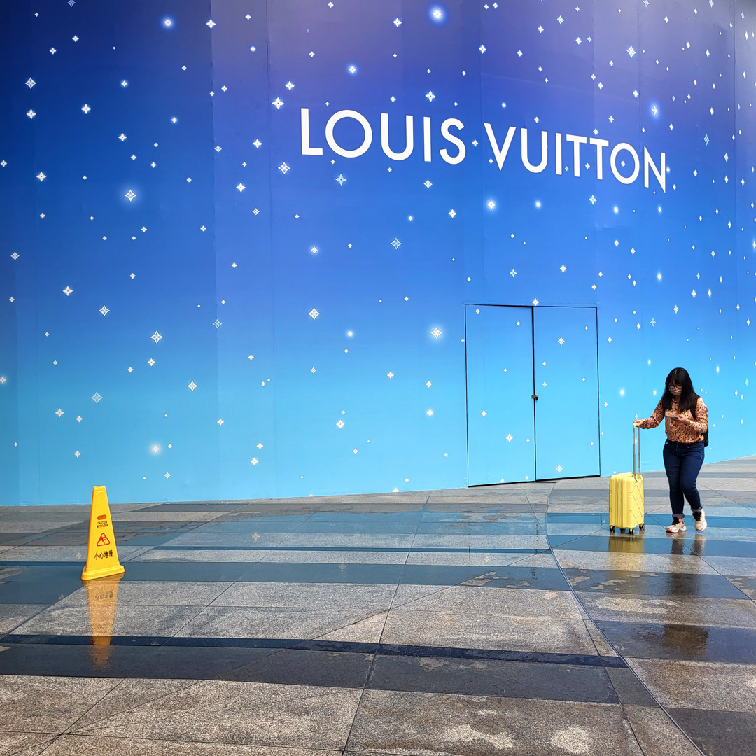 Louis Vuitton....