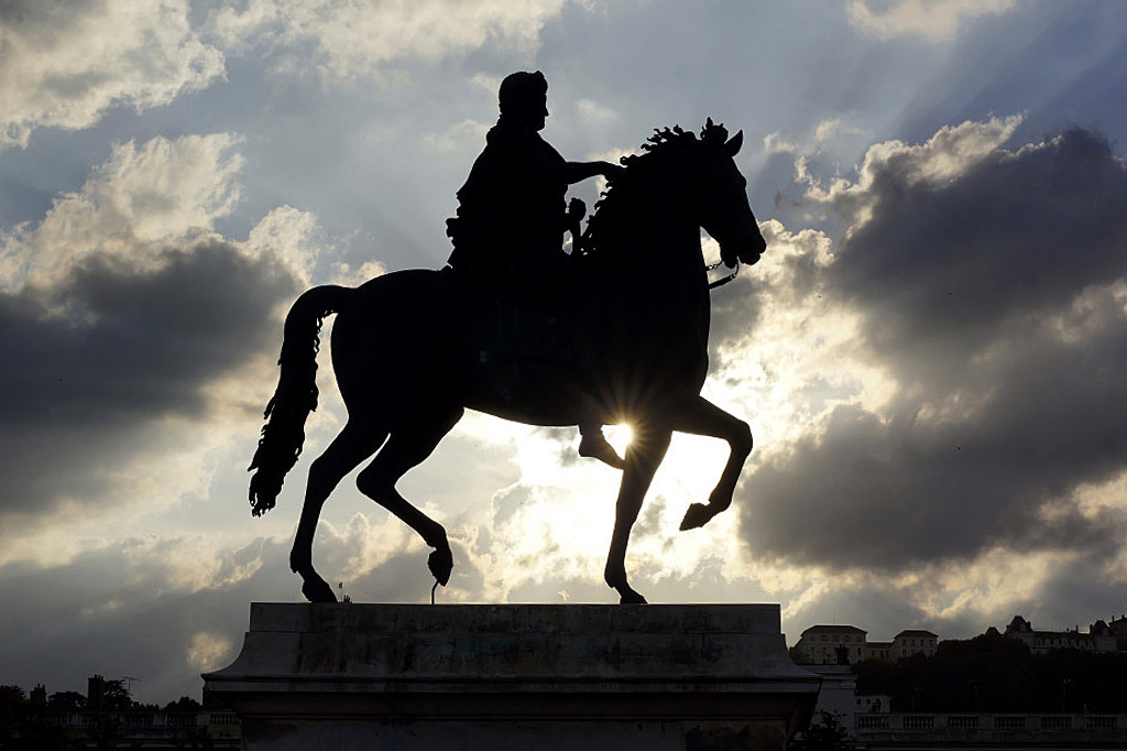 LOUIS XIV, LE ROI SOLEIL