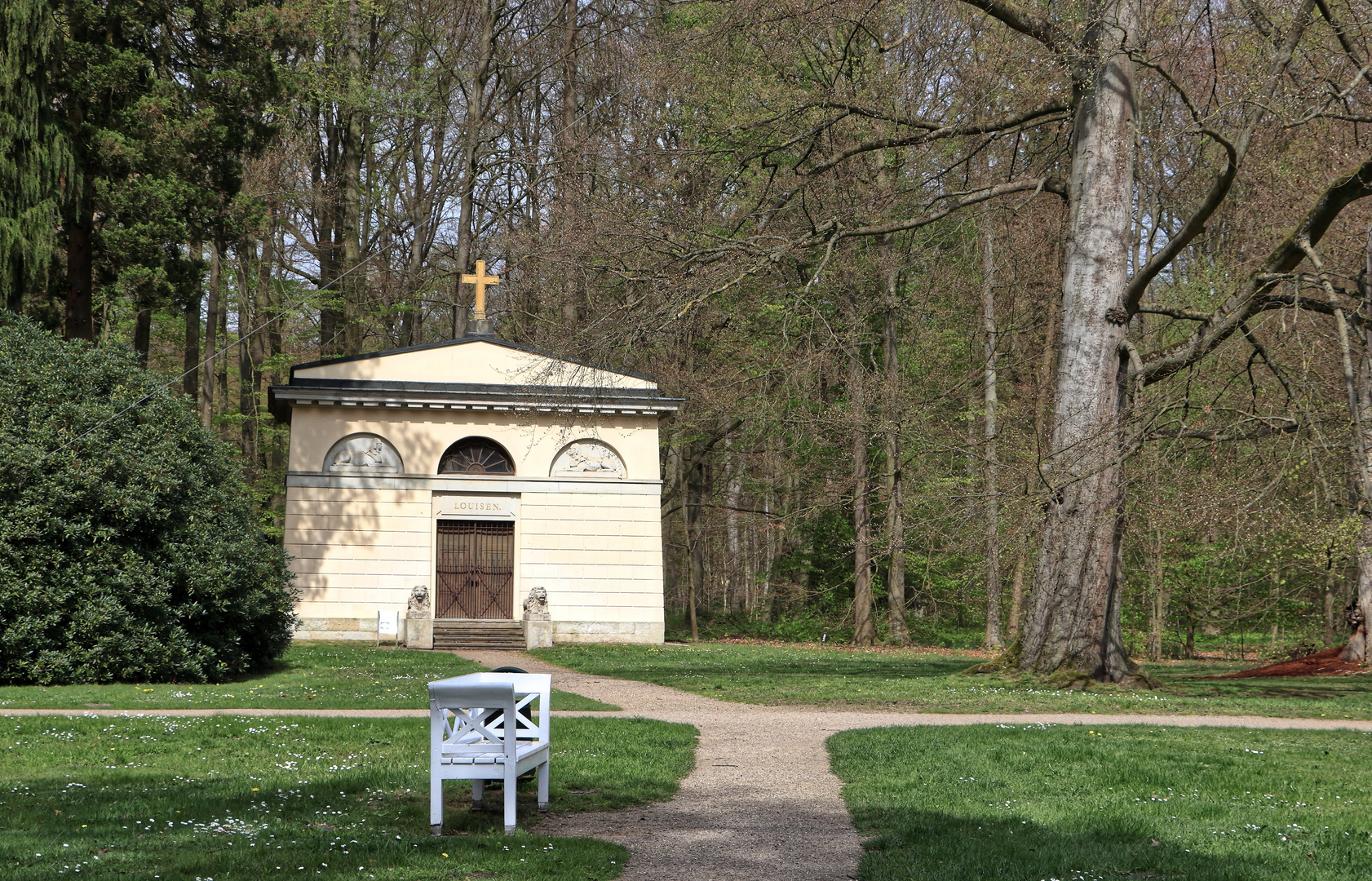 Louisen-Mausoleum