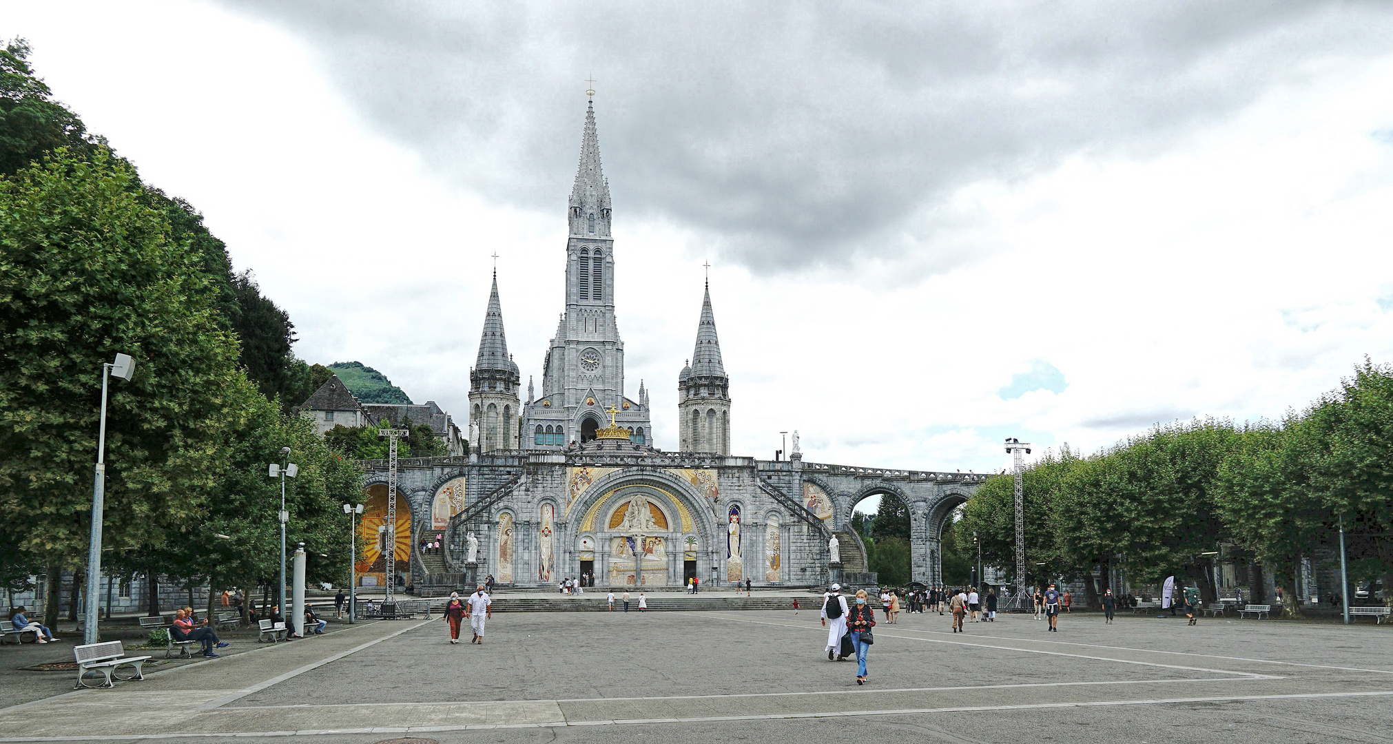 Lourdes hl. Bezirk-Basilika Pius XI