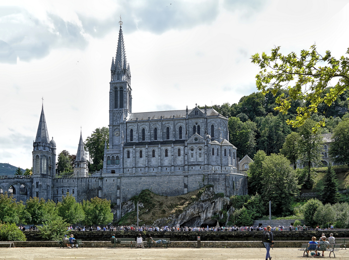 Lourdes hl. Bezirk.