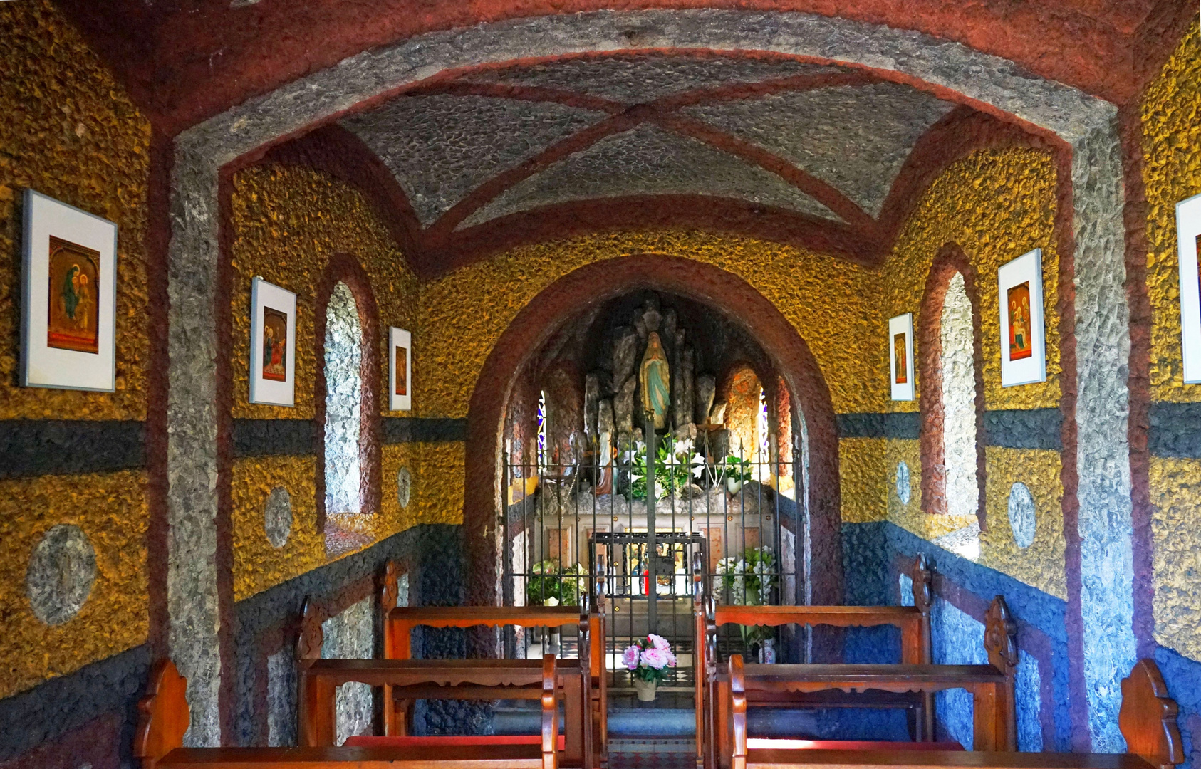 Lourdes-Kapelle in Kall-Keldenich (Nordeifel)