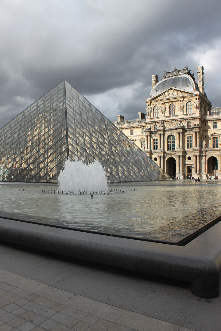 Louvre 2012