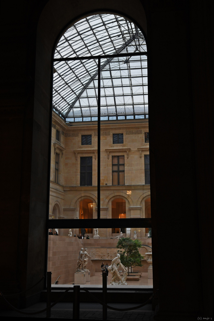 Louvre