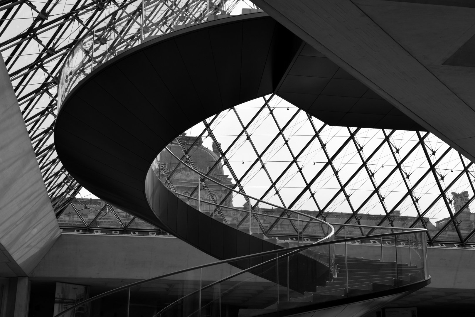 Louvre - Architektur alt und modern