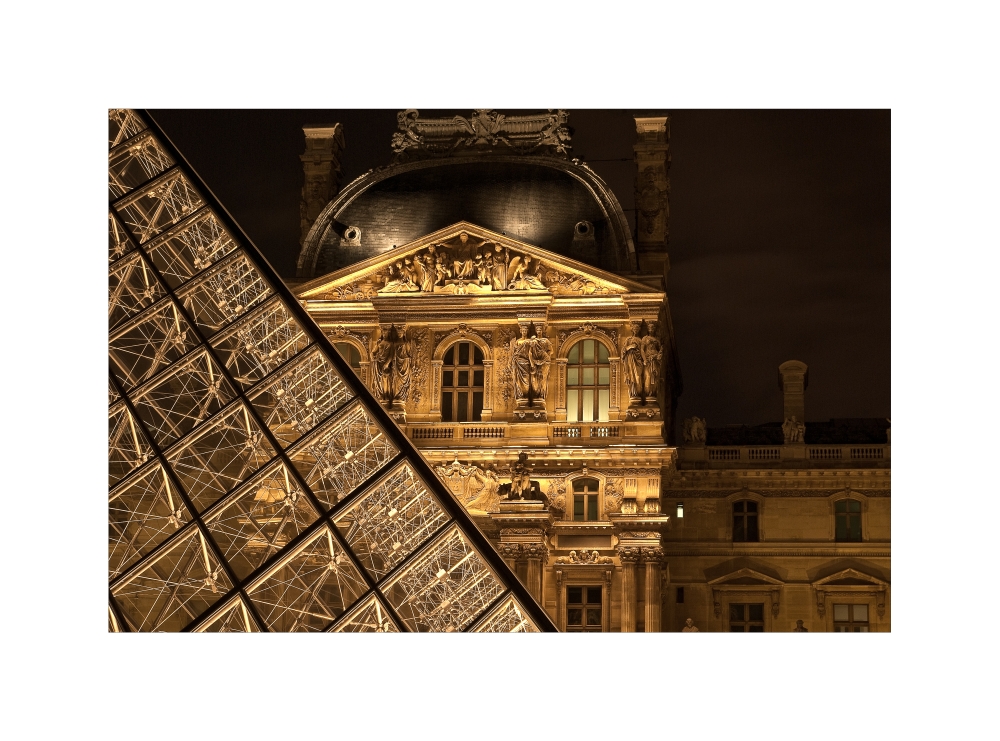 Louvre bei Nacht 1