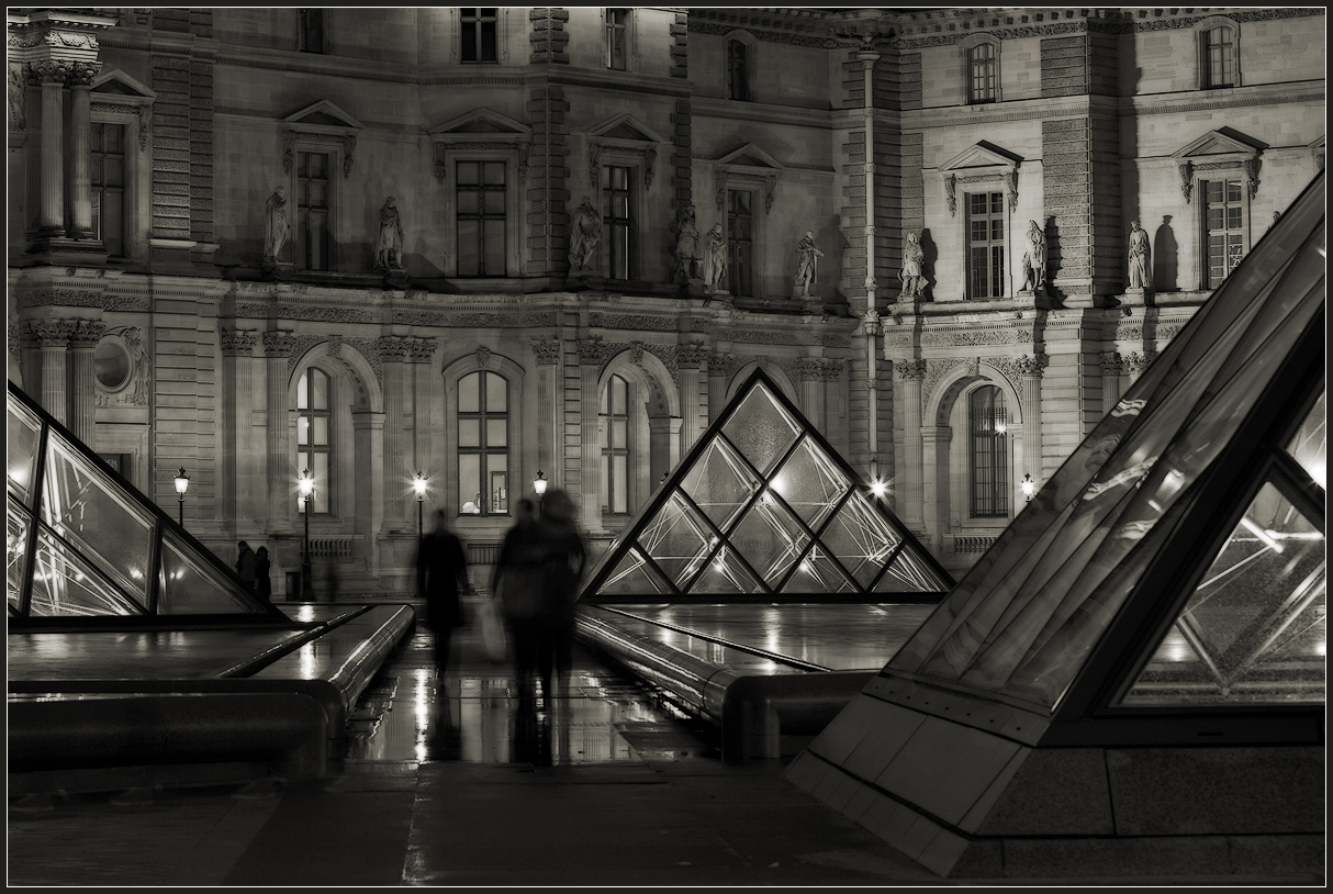 LOUVRE