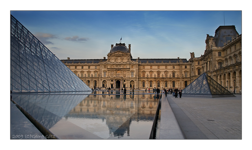 Louvre im Abendlicht