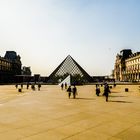 Louvre, Pyramide