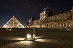 ...Louvre_2...