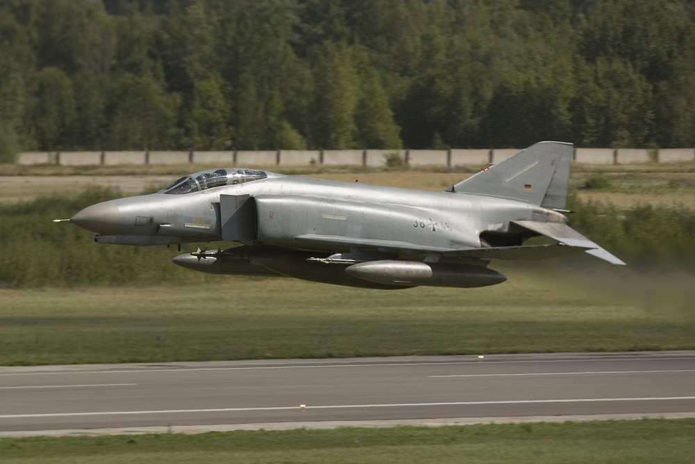 Low Approach at Siauliai 2008