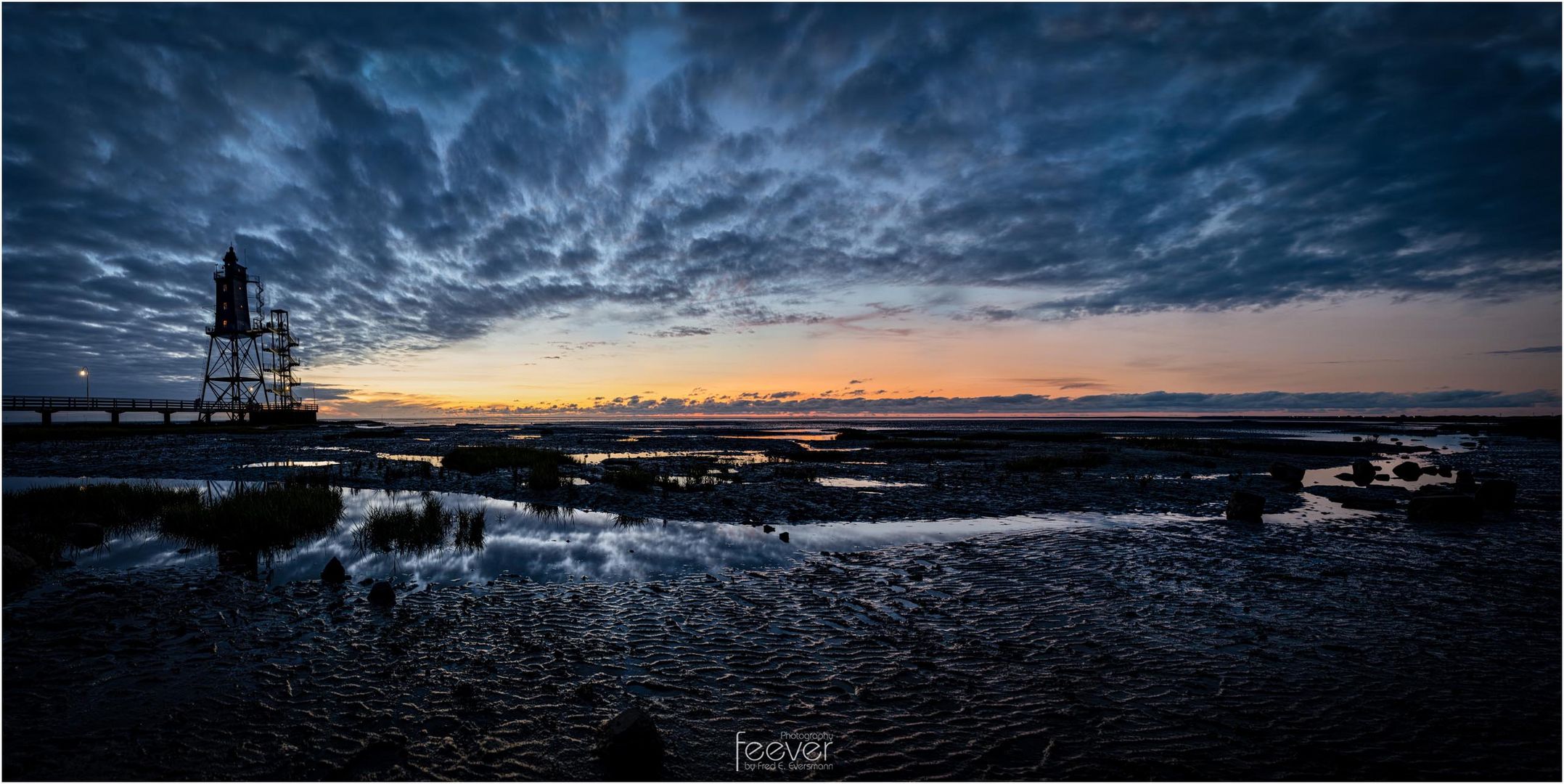 Low tide & low clouds