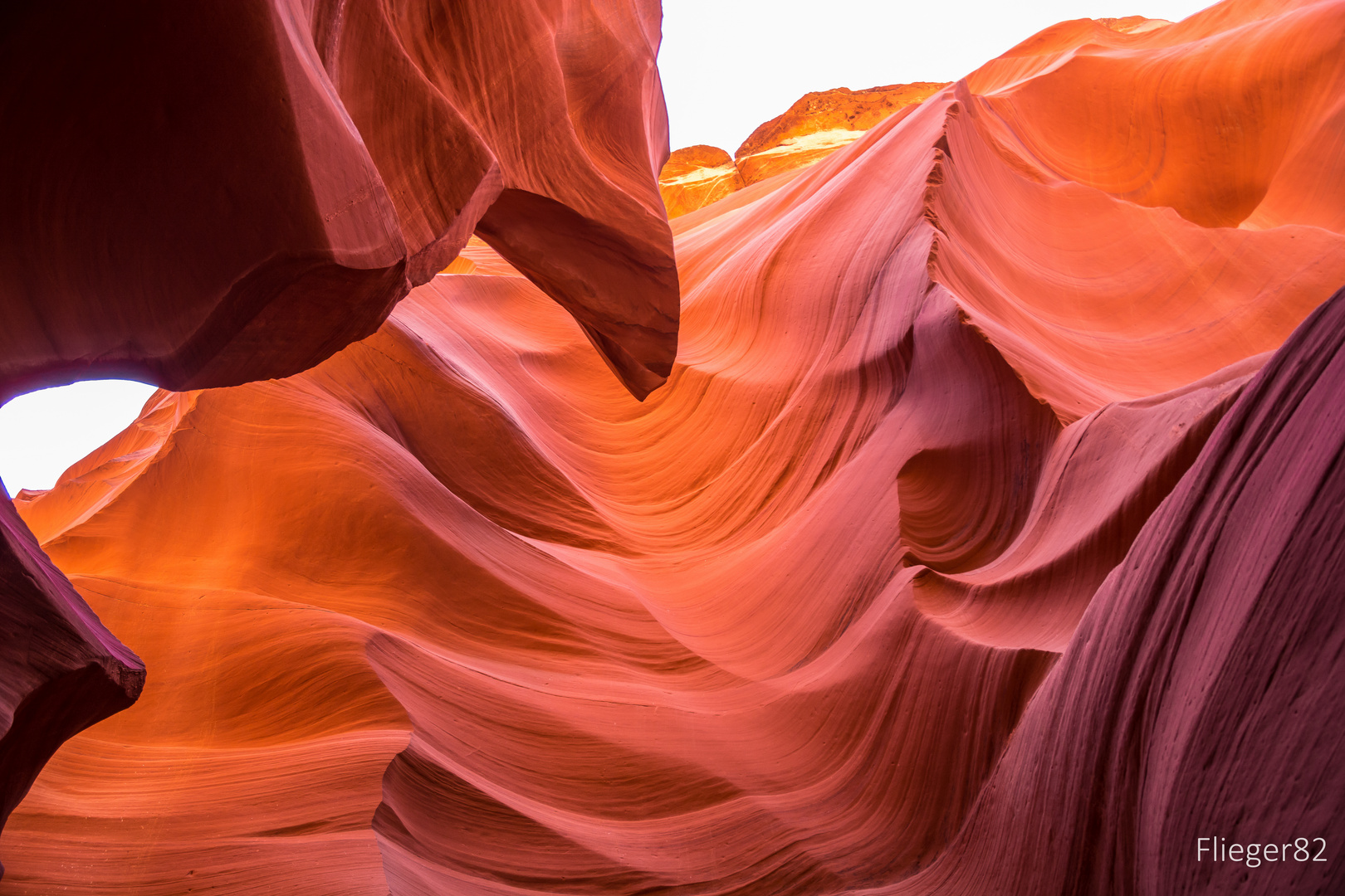 --Lower Antelope Canyon--