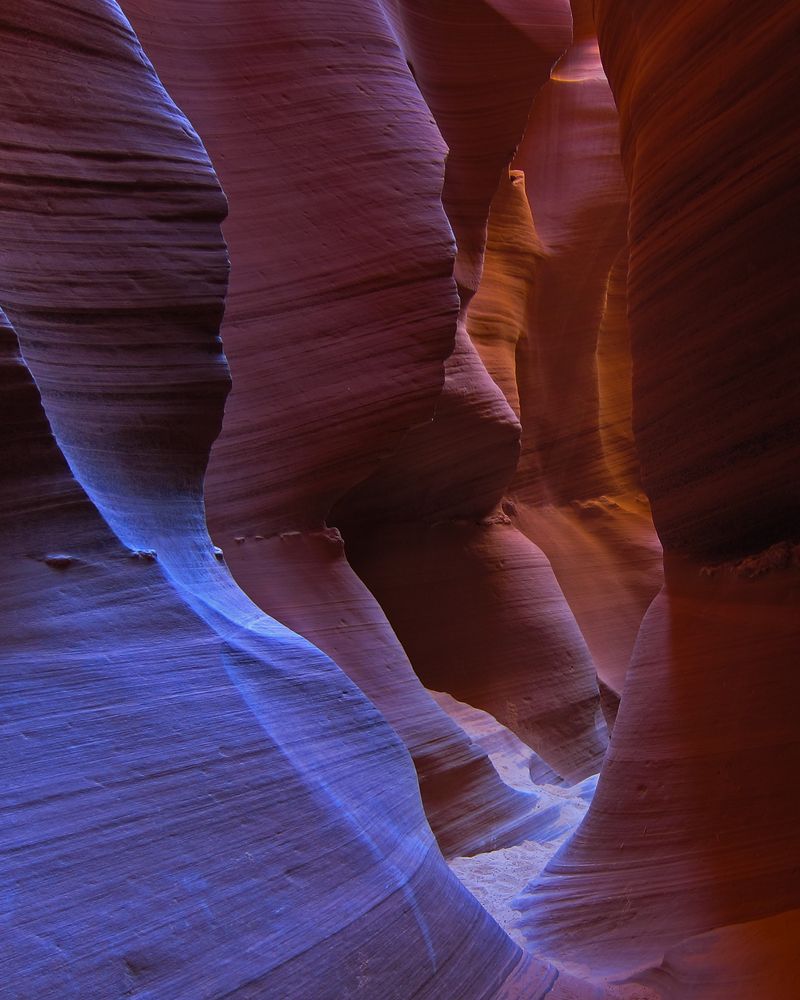 Lower Antelope Canyon - LInien als Spuren des Wassers