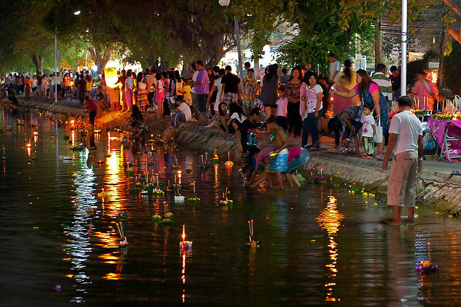 Loy Krathong